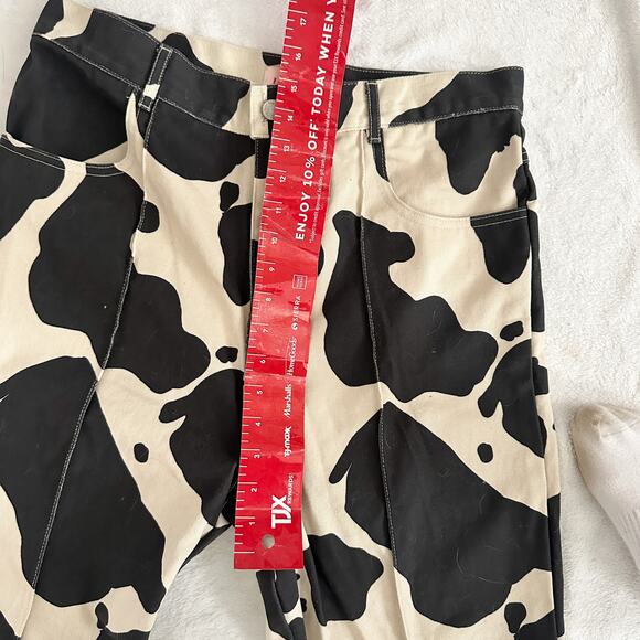 Lisa Says Gah Cow Print Robyn Jeans - Picture 8 of 10